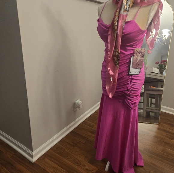 Emerald Sundae Pink Maxi Evening Dress - Picture 2 of 2